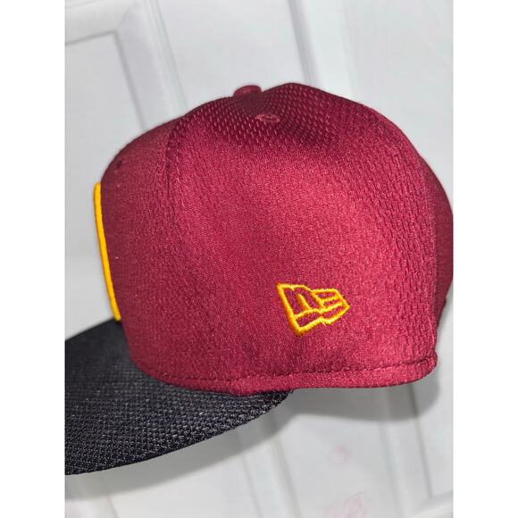 New Era 59fifty Washington Football Team NFL Fitted Hat 7 1/2 - Picture 2 of 4